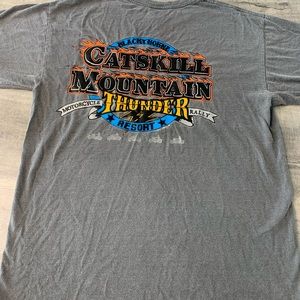Grey Catskills mountain comfort color Men’s T-shirt